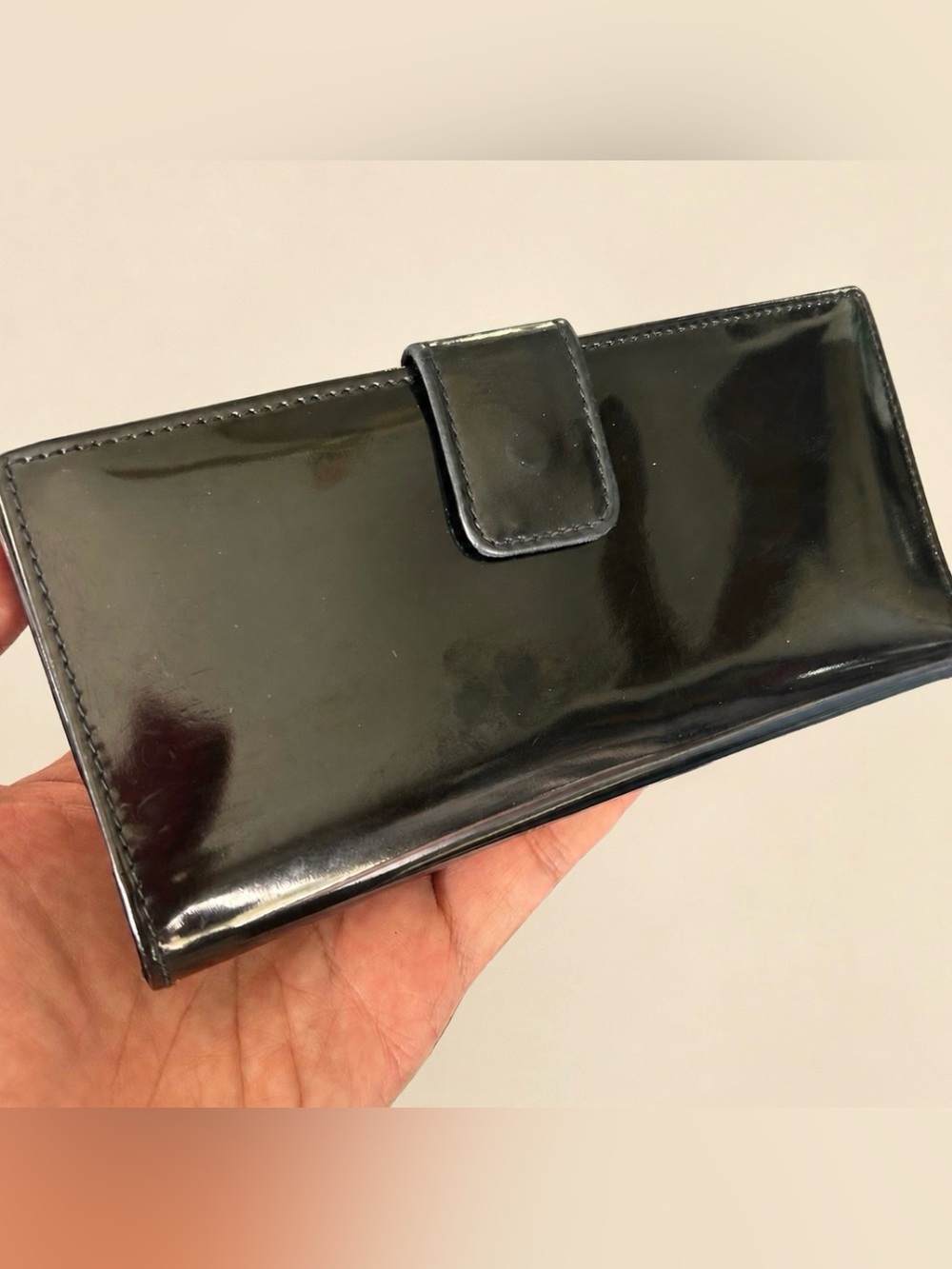 Gucci Turnlock Continental Patent Leather Wallet EUC - Picture 2 of 9